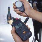 顯 示 器：最大顯示數(shù)1999，字高13mm;量程：0～2000Lux±5%，2000～1999Lux±5%，20000～50000Lux±5%;

