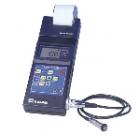 采用了磁性和渦流兩種測(cè)厚方法，可無(wú)損地測(cè)量磁性金屬基體( 如鋼、鐵、合金和硬磁性鋼等 )上非磁性覆蓋層的厚度(如鋁、鉻、銅、琺瑯、橡膠、油漆等)及非磁性金屬基體(如銅、鋁、鋅、錫等)上非導(dǎo)電覆蓋層的厚度(如:琺瑯、橡膠、油漆、塑料等)。