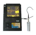 工件內部多種缺陷(焊縫、裂紋、夾雜、氣孔等)的檢測、定位、評估和診斷。既可以用于實驗室，也可以用于工程現(xiàn)場。測量范圍(mm)：2.5～9999(鋼縱波);工作頻率(MHz)： 0.2～10(低頻0.2～1，中頻0.6～4，高頻1～10三檔可選)
