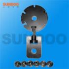 SJJ-99實驗夾具 ,適用范圍：螺釘?shù)葮?biāo)準(zhǔn)件的抗拉強度測試。
 最大負(fù)荷：200000N

 
