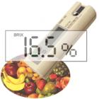 DRBS-300  糖度數(shù)顯折射儀  用來測量與糖有關(guān)的溶液（如水果汁、軟飲料、酒等），確定食物、飲料的糖含量以及水果的最佳成熟期，控制生產(chǎn)過程溶液的濃度，也可用來控制各種工業(yè)溶液的濃度（如切割液和磨削液）。帶有自動溫度補(bǔ)償系統(tǒng)。

