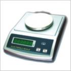 YP2001電子天平,具備多種計量單位轉換，記數(shù)功能及動物稱重功能。交直流兩用，便于攜帶和野外操作?？裳b置RS232C 輸出接口。稱量范圍:0-200g.可讀性:100mg.稱盤尺寸:ф130mm.電源:交直流電兩用
