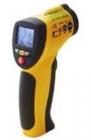 紅外測溫儀DT-882H  量程范圍：-50℃～700℃,D:S=10:1,固定發(fā)射率0.95,自動選擇量程，分辨率為0.1℃或0.1℉；·℃/℉可轉(zhuǎn)換和7秒鐘后自動關機功能，量程過載時可蜂鳴報警,顯示屏上提示“OVER”