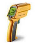 FLUKE572 紅外線(xiàn)測(cè)溫儀,測(cè)量溫度為-30～900℃(-25至1600 °F),D:S=60:1標(biāo)準(zhǔn)焦距,光譜響應(yīng)8μm至14μm ,激光瞄準(zhǔn):三點(diǎn)同軸激光,顯示分辨率:0.1℃,精度：±0.75% 或±1℃.Fluke 572-CF型可測(cè)量非常小面積內(nèi)的溫度（專(zhuān)業(yè)應(yīng)用需要）。300mm（11.4 in）時(shí)為6mm（0.24 in）


 

