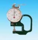 HG-1026  測厚儀主要用于測量紙張、皮革、橡膠、織物及各種金屬板材、塑料板等的厚度。測量范圍:0-10,分度值:0.01,測量深度:26,測厚規(guī)的測力可根據(jù)用戶要求特殊制作。
