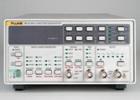 81 函數(shù)/脈沖發(fā)生器 正弦波、三角波、方波、正脈沖和負(fù)脈沖波形，頻率從10 mHz 到 50 MHz，至50Ω負(fù)載時(shí)幅值高達(dá)10Vpp。