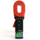 ETCR2000C(多功能型)  鉗形接地電阻測(cè)試儀 在測(cè)量有回路的接地系統(tǒng)時(shí)，不需斷開(kāi)接地引下線(xiàn)，不需輔助電極，除能測(cè)接地電阻外,還能測(cè)量接地系統(tǒng)的泄漏電流和中性線(xiàn)電流。電阻量限: 0.01-1000(Ω)  量限: 0-20（A）


