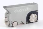 Elcometer 121/3 通用涂層檢測(cè)儀(P.I.G) 一機(jī)多用，可以快速檢驗(yàn)涂層、破壞式測(cè)量涂層厚度和利用十字劃割法測(cè)量附著力。測(cè)量范圍:2μm 至 2000μm (0.08 mils 至 70 mils)
 
