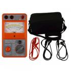 ●提供二個(gè)額定絕緣測(cè)試電壓。
●備有泄露屏蔽端鈕。
●絕緣阻值采用對(duì)數(shù)分度線，均勻清晰，讀數(shù)方便。
●絕緣測(cè)試可提供1mA短路電流。
●導(dǎo)通測(cè)試可提供200mA短路電流。
●交流電壓表量程達(dá)600V。
●低耗電，用6×1.5V電池供電。
●具有電池容量檢查功能。
●體積小，重量輕，操作簡(jiǎn)捷，攜帶方便。