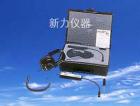  207—V型泄漏電子聽(tīng)診器是通過(guò)高靈敏度麥克風(fēng)，采用柔韌的軟管在十分復(fù)雜的設(shè)備結(jié)構(gòu)情況下，其探頭可以達(dá)到檢測(cè)部位，調(diào)節(jié)放大開(kāi)關(guān)，找到泄漏氣、油的部位，如按上金屬探針，可深入水或油里面聽(tīng)測(cè)振動(dòng)聲音。 