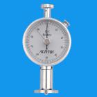 功 能：
LX邵氏C型硬度計(jì)是測(cè)定壓縮率為 50% 時(shí)應(yīng)力為 0.5kg/c㎡ 以上的含有發(fā)泡濟(jì)制成的橡塑微孔材料硬度，也可用于類似硬度的其他材料。
