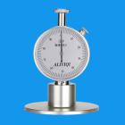 性能簡介：
LX-F型海綿硬度計(jì)是本廠為了方便客戶測(cè)量泡沫材料的硬度而特殊定制的，它適用于測(cè)定軟的泡沫材料，聚氨脂泡沫膠料制品硬度，這種硬度計(jì)與其他硬度計(jì)在測(cè)定使用方面有所不同，在使用時(shí)，壓腳直接在試樣上接觸，并利用它自己的重量作為測(cè)力負(fù)荷。
