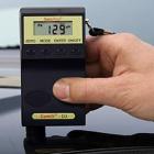 儀器簡(jiǎn)介：
D3便攜式測(cè)厚儀操作簡(jiǎn)單，功能強(qiáng)大。（D3 plus可通過RS232接口與電腦傳輸數(shù)據(jù)）。D3測(cè)厚儀有兩種測(cè)量功能：磁感應(yīng)和渦流。
磁感應(yīng)可用來測(cè)量所有磁性基體（如鋼、鐵）上的非磁性涂鍍層（如油漆、防腐層、鍍鋅層、鍍銅層等）
渦流可用來測(cè)量所有非磁性金屬（如銅、鋁、不銹鋼）上面的非導(dǎo)電涂層（如油漆、防腐層、氧化膜）
