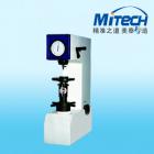 儀器簡介：
HRM-45型手動表面洛氏硬度計是一種普及型的，專門用于測試金屬材料表面硬度的洛氏硬度計。本機采用機械式手動加載操作，無電器裝置。具有操作簡便，壓痕微小，精度高等特點。
