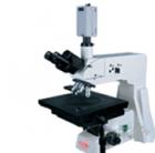 用途：
BX201E-D/CMM-88E 系列金相顯微鏡是適用于對(duì)不透明物體的顯微觀察。顯微鏡配有大移動(dòng)范圍的載物臺(tái)，落射照明器、平場(chǎng)消色差物鏡、大視野目鏡，圖像清晰、襯度好，同時(shí)儀器配有偏光裝置，是金屬學(xué)、礦物學(xué)、精密工程學(xué)、電子學(xué)等研究的理想儀器。金屬顯微鏡適用于學(xué)校、科研、工廠等部門使用。金相顯微鏡也適合醫(yī)藥、農(nóng)林、公安、學(xué)校、科研部門作觀察分析用，并能將所需要的圖片進(jìn)行編輯、保存和打印。
