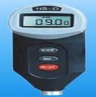 主要特點(diǎn)

u具有最大值鎖存、平均值自動(dòng)計(jì)算及欠壓報(bào)警功能

u與本機(jī)攜帶的海寶公司RS232通訊電纜連接，能與計(jì)算機(jī)進(jìn)行數(shù)據(jù)通訊

u具有自動(dòng)關(guān)機(jī)功能

u與邵氏硬度測(cè)試臺(tái)連接后能進(jìn)行更高精度的測(cè)量

u電源：3×1.55V扣式電池 4.5V交直流電源適配器

u基本配置： 1、扣式電池三節(jié) 2、選購(gòu)件：SD-J硬度計(jì)測(cè)試架,4.5V交直流電源適配器,RS232通訊電纜