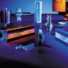 產(chǎn)品描述 


該部分通信線防雷器主要應(yīng)用范圍：

電話信號(hào)線、數(shù)據(jù)專線、同軸信號(hào)線、以太網(wǎng)信號(hào)線以及天饋線等。

用于防止雷電電流通過(guò)信號(hào)線侵入設(shè)備造成損壞。