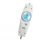 本機臺安裝于試驗機上使用，測試值穩(wěn)定，再現(xiàn)精度高，使品質更有保障。 
不論N的單位或Kgf單位均可在1支推拉力計上做到，一舉兩得。